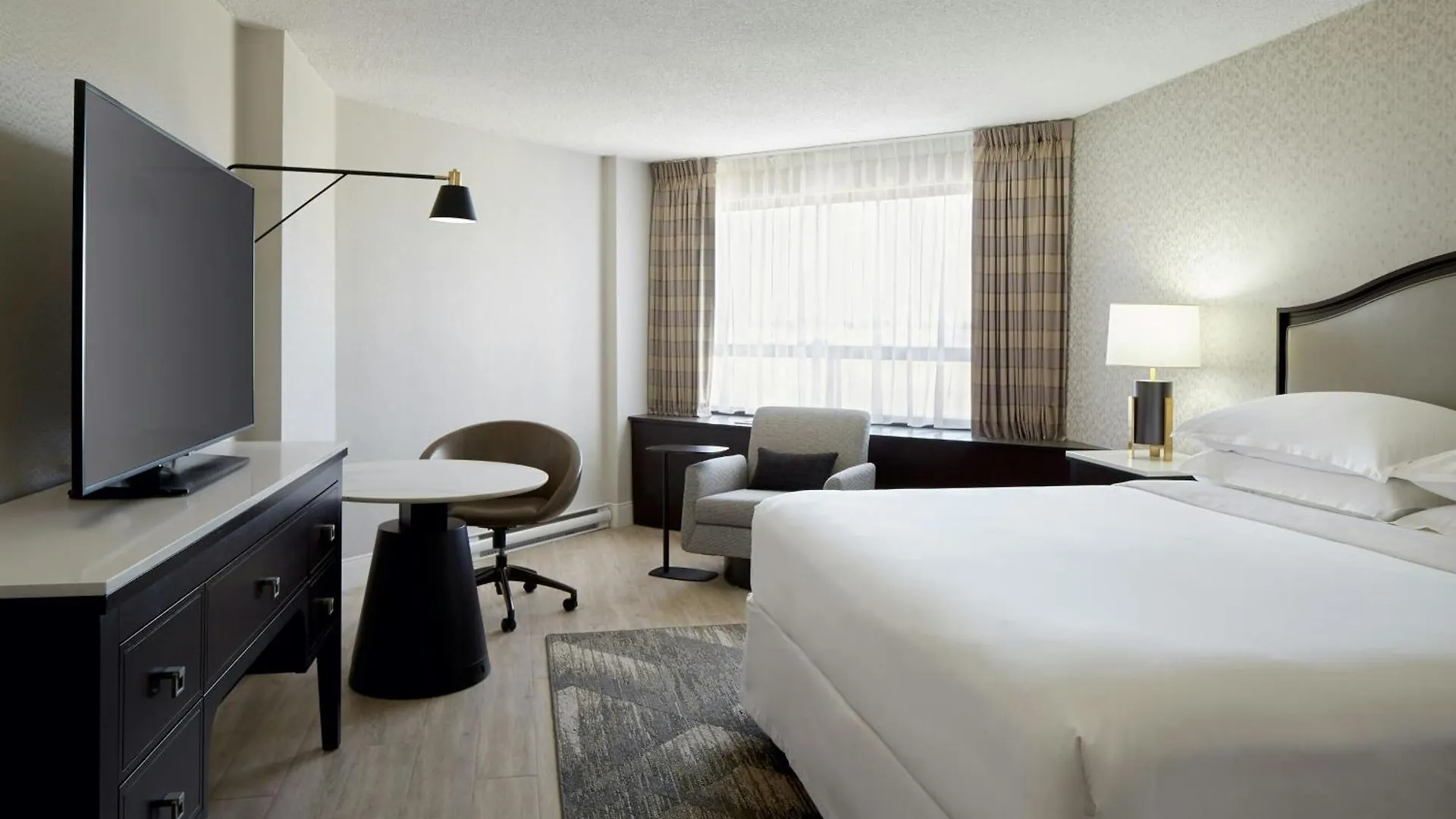 Sheraton Montreal Airport Hotel Dorval 4*,