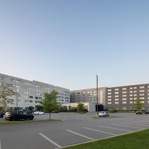 Hotel Courtyard By Marriott Montreal Airport